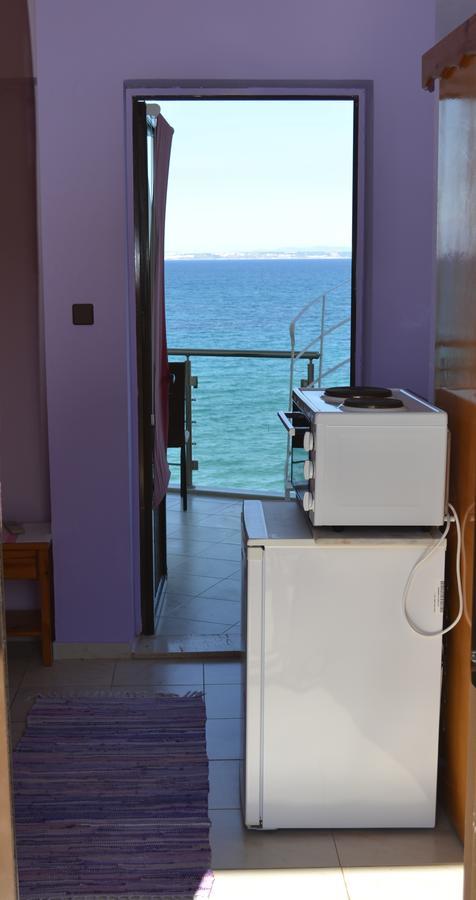 Noufaro Studios Apartment