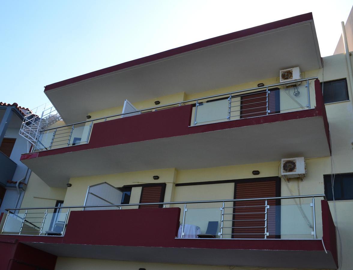 Noufaro Studios Apartment Karfas