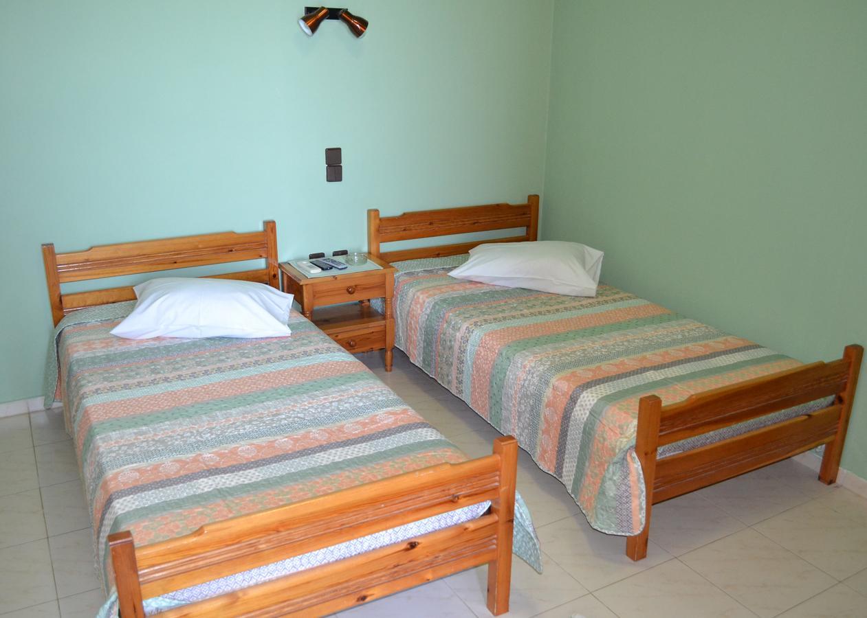 Noufaro Studios Apartment Karfas